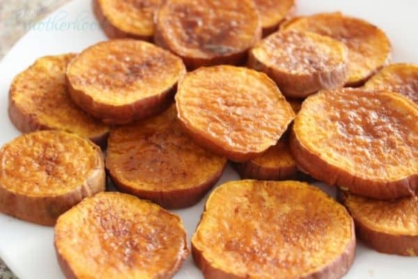 finished roasted sweet potato slices on a plate